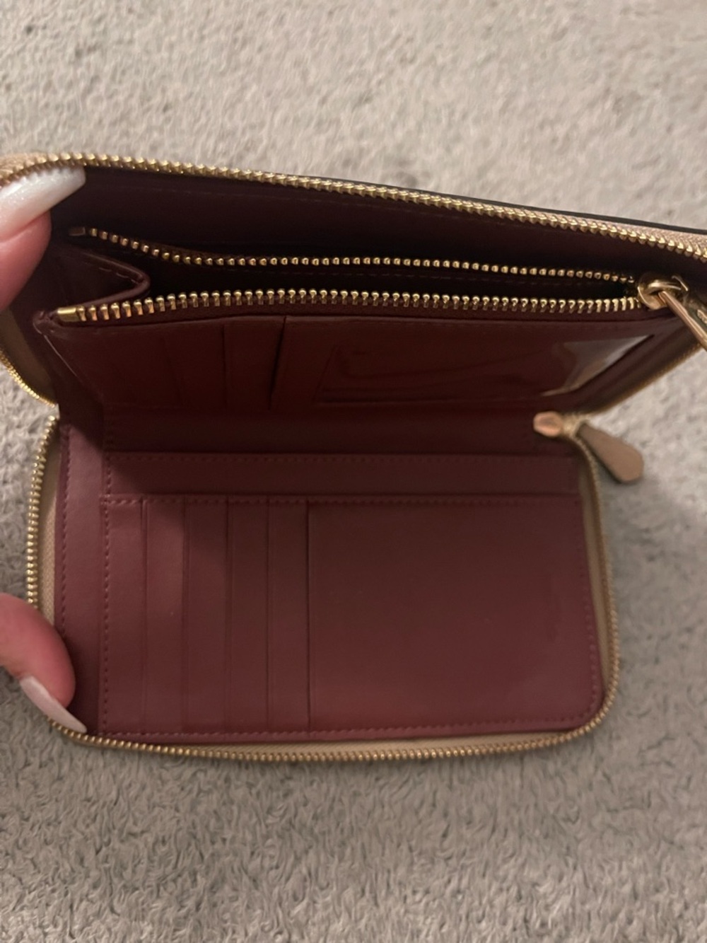 Coach Pebbled Leather Zip Wallet in Light Beige with Gold Hardware - Picture 8 of 8